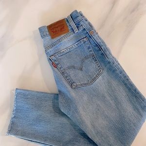 Levi’s Wedgie Fit Straight Leg Jeans Size 24